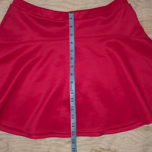 Hot pink neoprene circle skirt - Picture 5 of 6